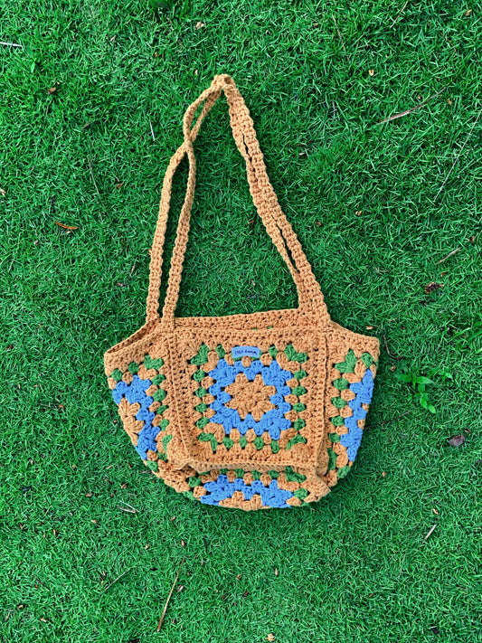 Bella Crochet Bag