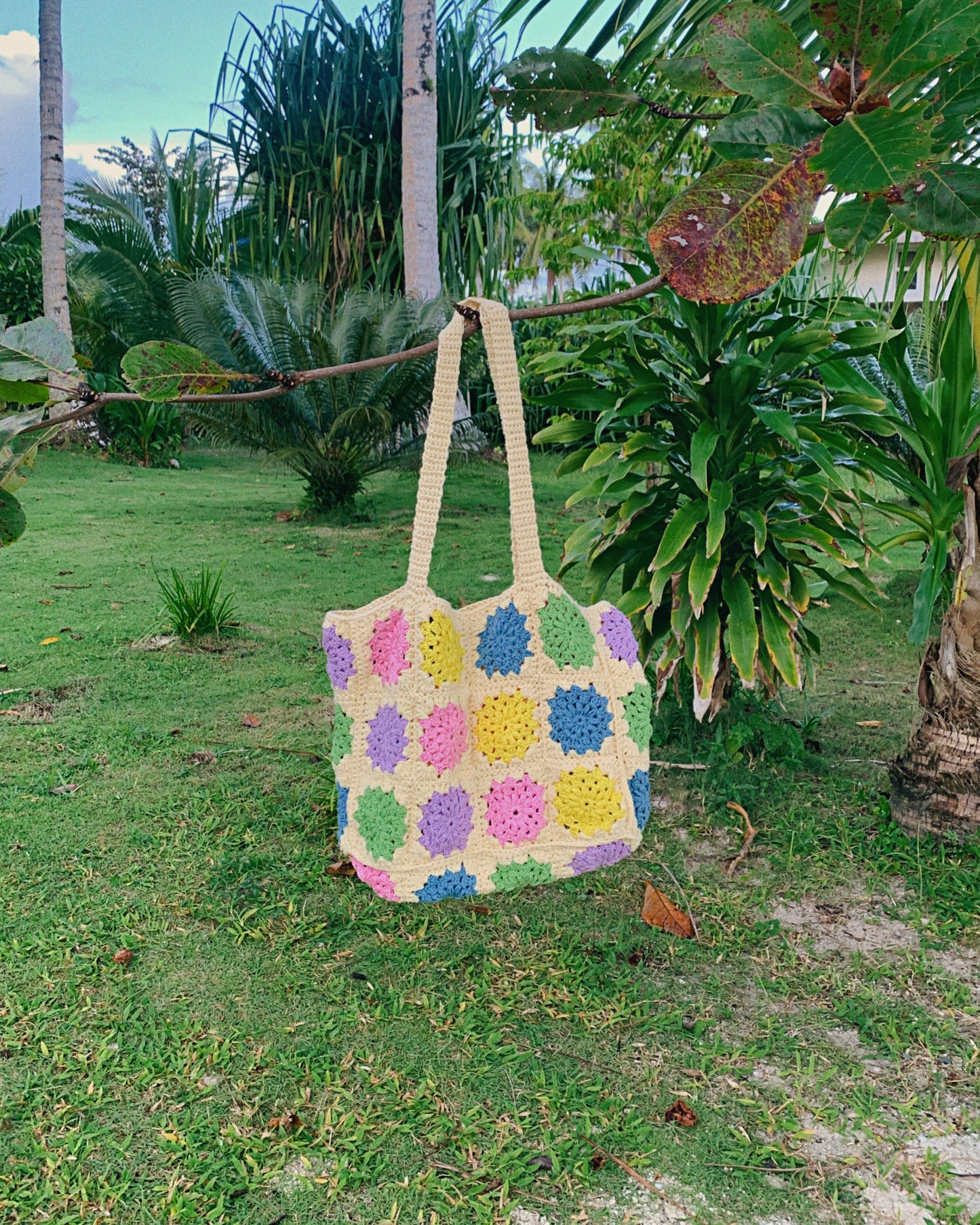 Dana Crochet Bag